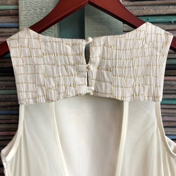 White and METALLIC GOLD open back dress 👸 - Picture 4 of 8